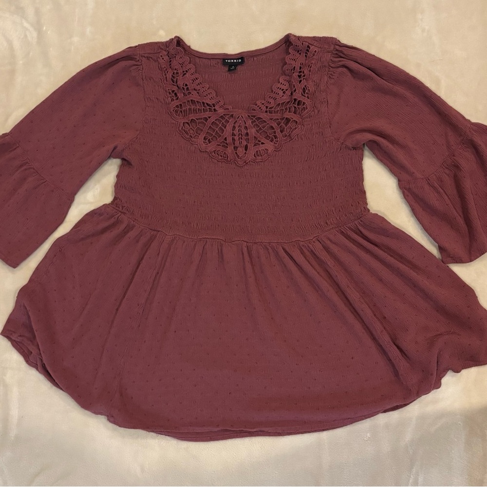 Torrid Chic Mauve Lace Women's Blouse Size 2